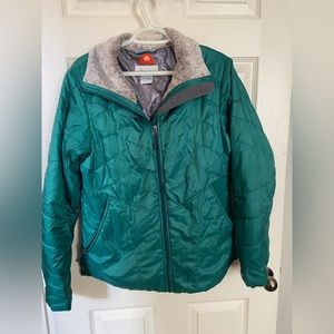 Columbia Omni-Heat winter coat. Like new. Size Jr Large